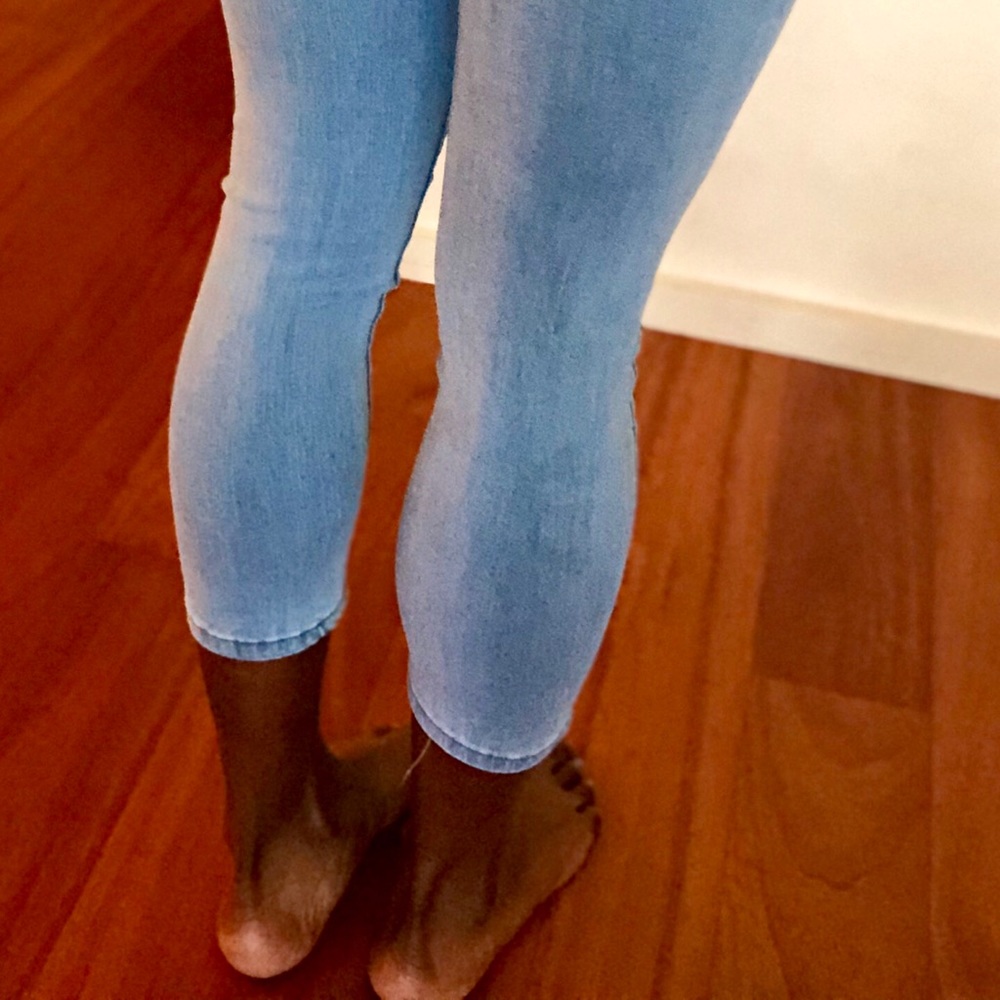 Light Wash Distressed Denim Jeans - Picture 5 of 5